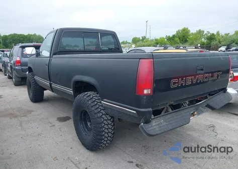 1991 Chevrolet Gmt-400 K1500 z USA, uszkodzony, nr VIN 1GCDK14K2ME130643